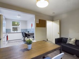 Photo 15- click for photo gallery